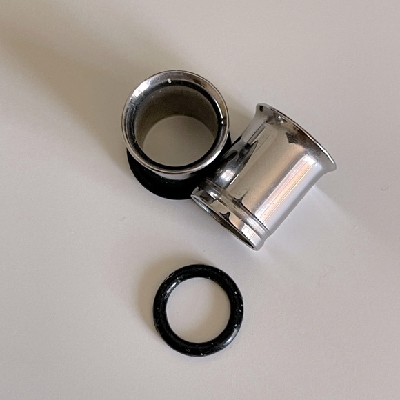 Surgical steel tunnels single flare earrings size 7/16 body jewelry - Picture 2 of 2